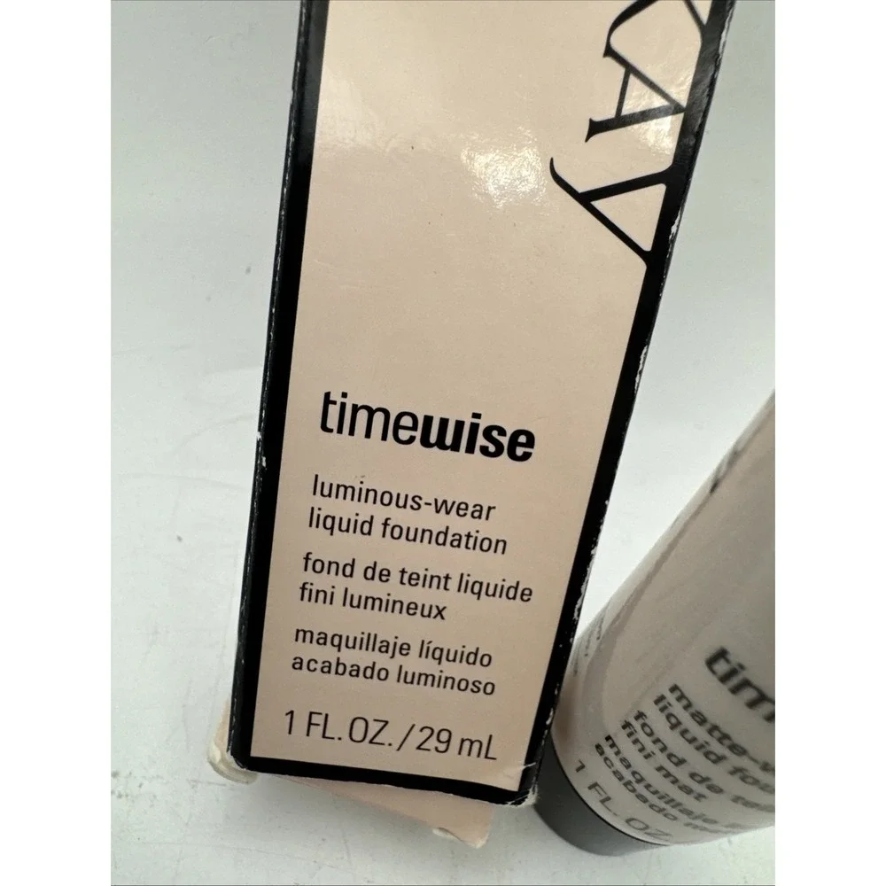 Mary Kay Timewise Bronze 4 LUMINOUS-Wear Liquid Foundation 1 Ounce/29 ml 038717